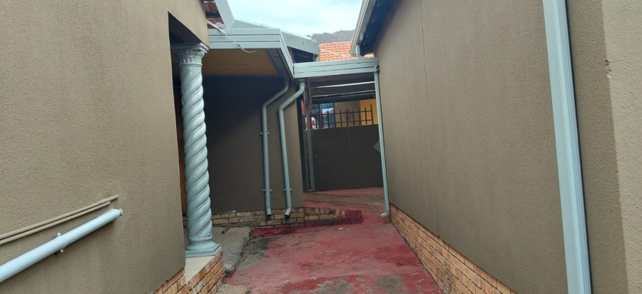 3 Bedroom Property for Sale in Tlhabane West North West